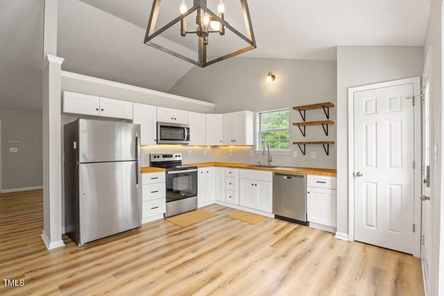 9704 Weathering Court, Zebulon, NC 27597