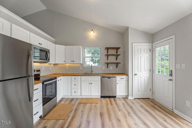 9704 Weathering Court, Zebulon, NC 27597