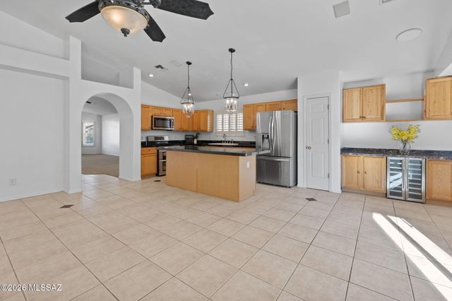 685 W Placita Vega Vista, Tucson, AZ 85737