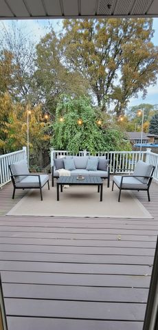 1959 Greentree Street, Portage, IN 46368