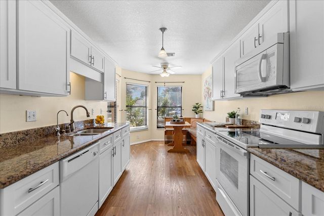 1018 POND APPLE COURT, Oviedo, FL 32765