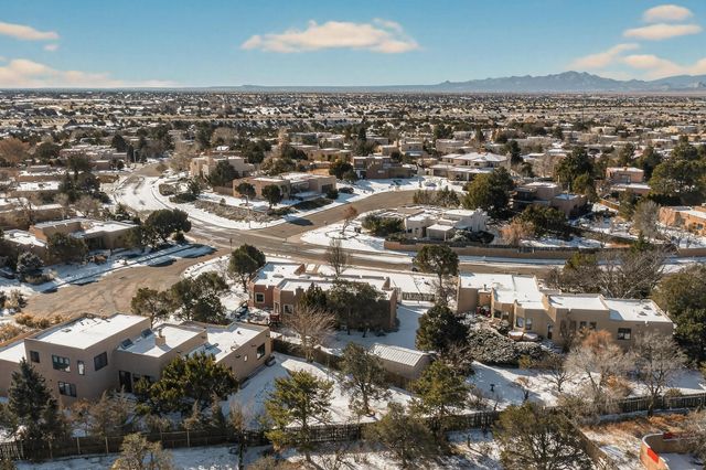 2609 Via Caballero Del Norte, Santa Fe, NM 87505