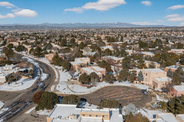 2609 Via Caballero Del Norte, Santa Fe, NM 87505