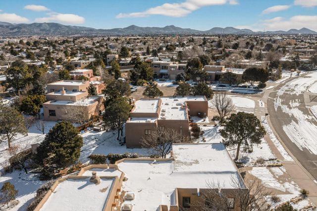 2609 Via Caballero Del Norte, Santa Fe, NM 87505
