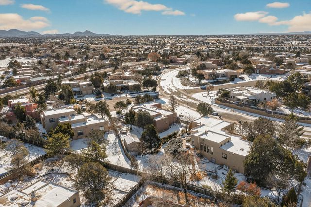 2609 Via Caballero Del Norte, Santa Fe, NM 87505