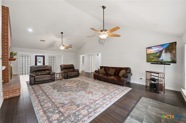 1827 Palace Drive, New Braunfels, TX 78130