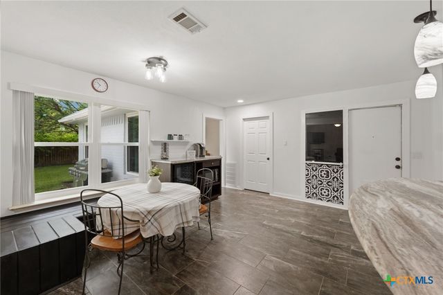 1827 Palace Drive, New Braunfels, TX 78130