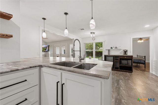 1827 Palace Drive, New Braunfels, TX 78130