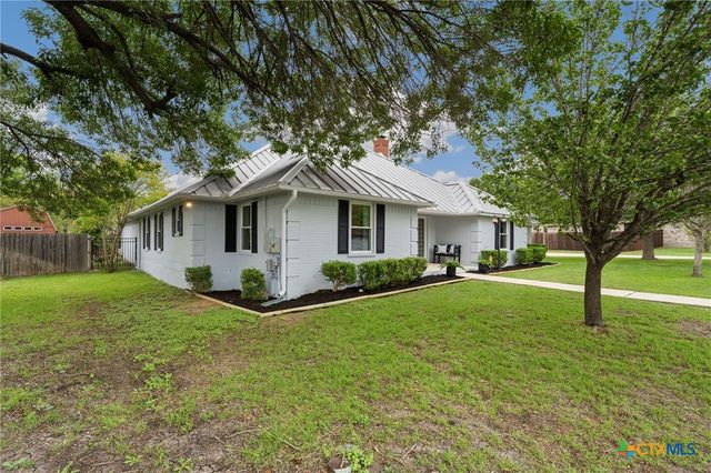 1827 Palace Drive, New Braunfels, TX 78130