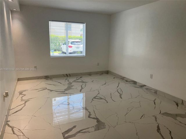 8609 SW 68th Ct 2, Pinecrest, FL 33143