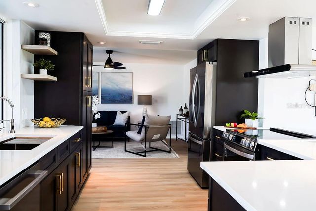 3807 48TH AVENUE S, St Petersburg, FL 33711