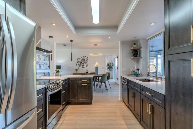 3807 48TH AVENUE S, St Petersburg, FL 33711