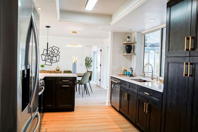 3807 48TH AVENUE S, St Petersburg, FL 33711