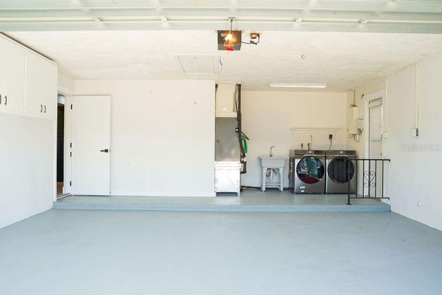 3807 48TH AVENUE S, St Petersburg, FL 33711