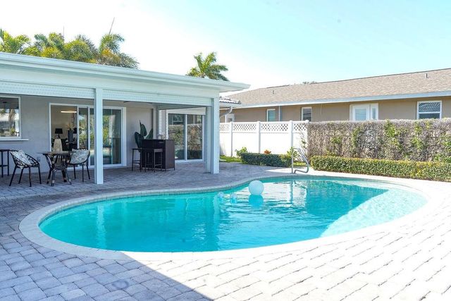 3807 48TH AVENUE S, St Petersburg, FL 33711