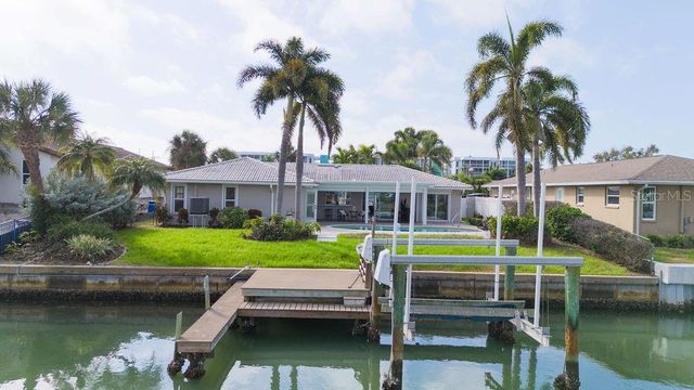 3807 48TH AVENUE S, St Petersburg, FL 33711