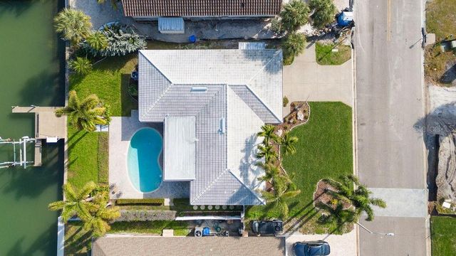 3807 48TH AVENUE S, St Petersburg, FL 33711