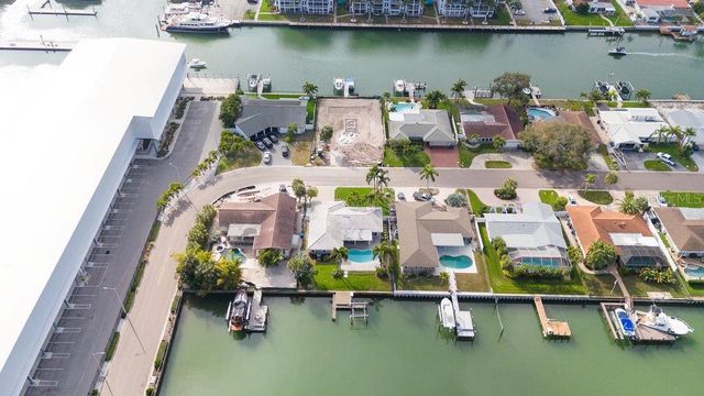 3807 48TH AVENUE S, St Petersburg, FL 33711