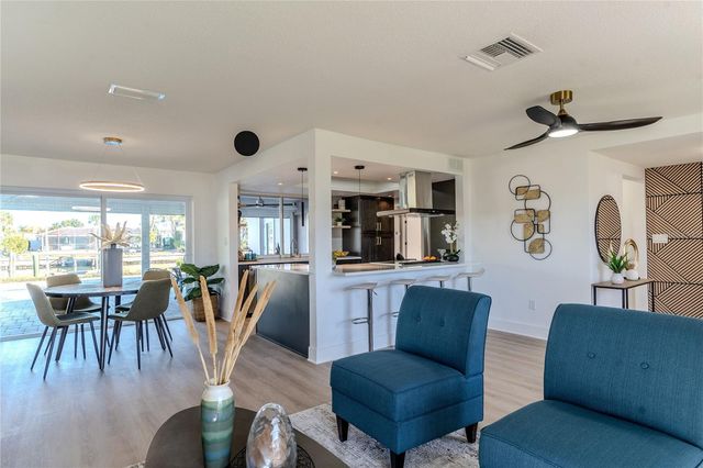 3807 48TH AVENUE S, St Petersburg, FL 33711