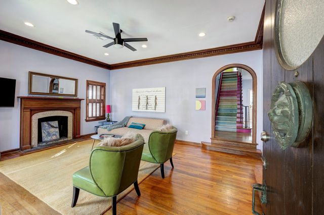 1947 Portsmouth Street, Houston, TX 77098