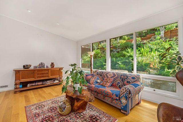 244 Manor Dr, Mill Valley, CA 94941