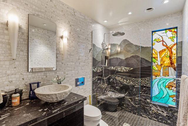 244 Manor Dr, Mill Valley, CA 94941