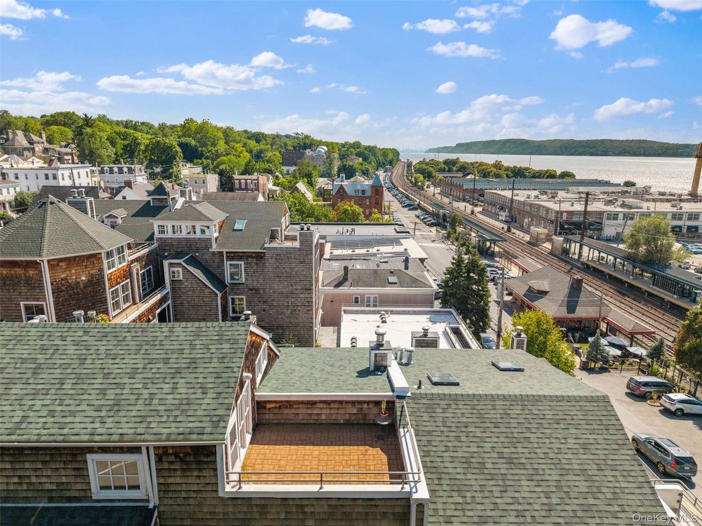 27 N Buckhout Street 10, Irvington, NY 10533 — exterior