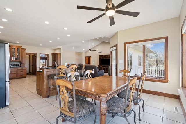 4818 W 4th Street, Waterloo, IA 50701