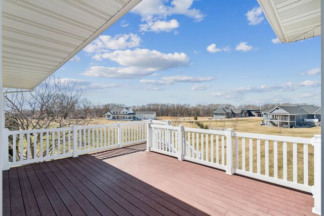 4818 W 4th Street, Waterloo, IA 50701