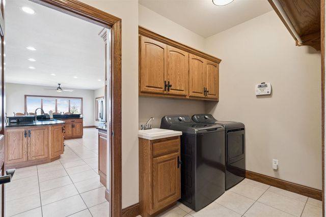 4818 W 4th Street, Waterloo, IA 50701