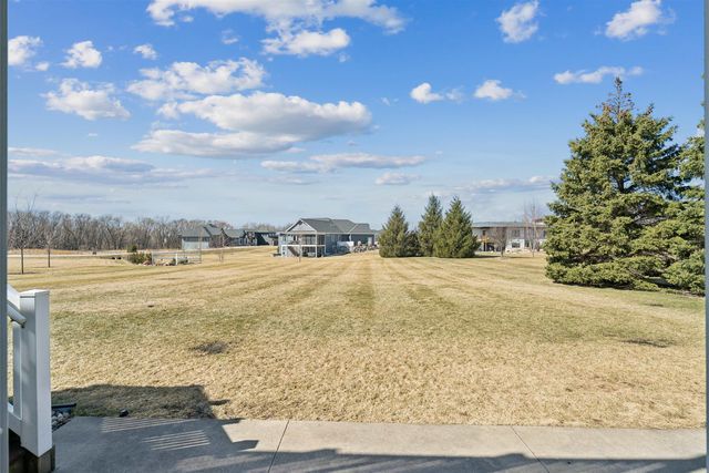 4818 W 4th Street, Waterloo, IA 50701