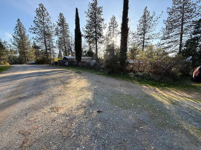 21614 Rockaway Rd, Nevada City, CA 95959