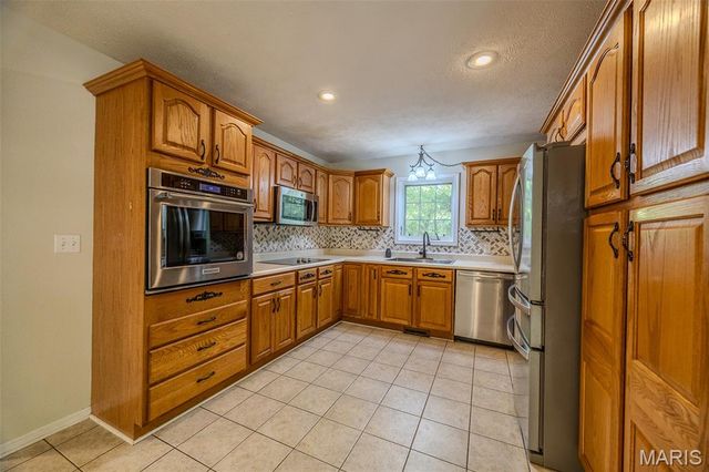 107 Tiger Street, Waynesville, MO 65583