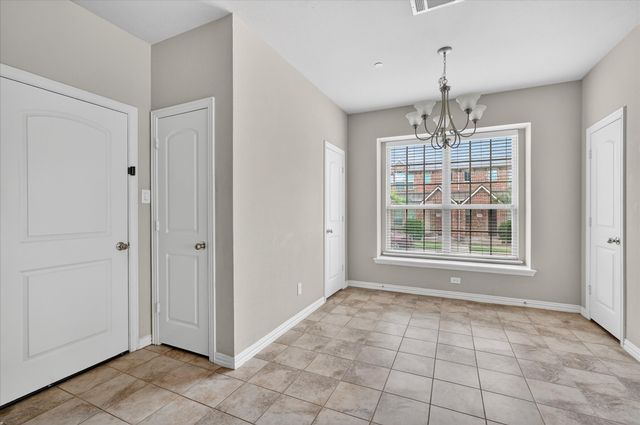 897 Shelby Lane, Lewisville, TX 75056