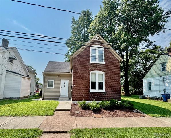 420 E McKinley Street, Belleville, IL 62220