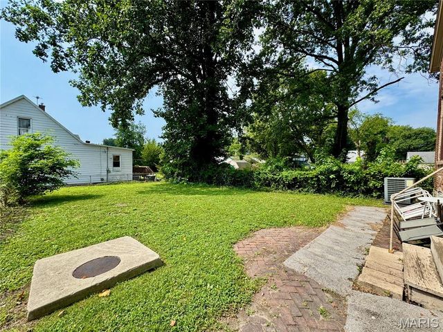 420 E McKinley Street, Belleville, IL 62220