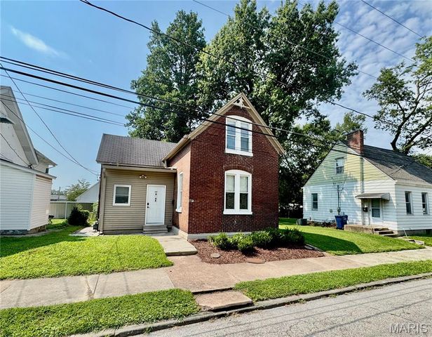 420 E McKinley Street, Belleville, IL 62220