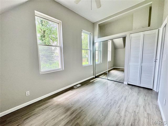 420 E McKinley Street, Belleville, IL 62220