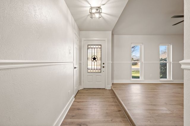 4 Robins Nest Drive, Hickory Creek, TX 75065