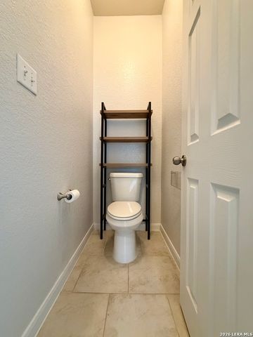 646 Ridge Lawn Dr, New Braunfels, TX 78130