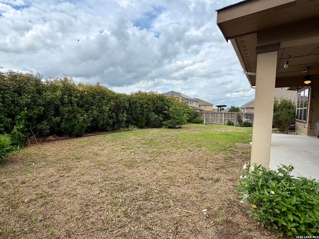 646 Ridge Lawn Dr, New Braunfels, TX 78130