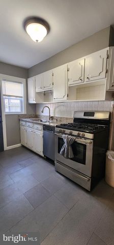 213 RIVERTHORN RD, Baltimore, MD 21220