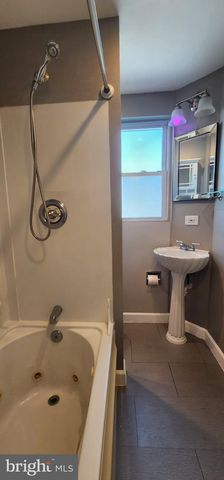 213 RIVERTHORN RD, Baltimore, MD 21220
