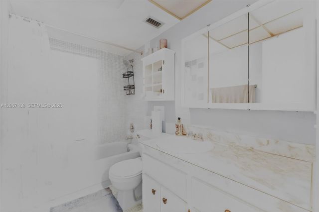 12500 NE 15th Avenue 306, North Miami, FL 33161