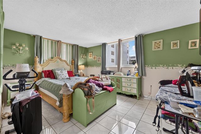 12500 NE 15th Avenue 306, North Miami, FL 33161