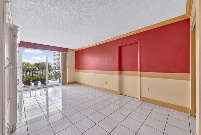 12500 NE 15th Avenue 306, North Miami, FL 33161