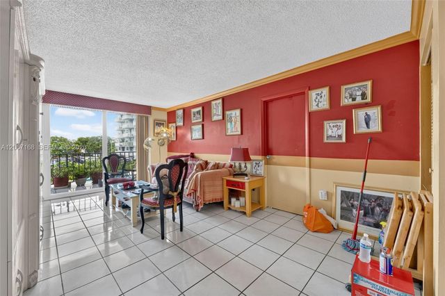 12500 NE 15th Avenue 306, North Miami, FL 33161