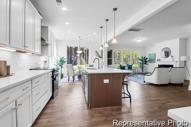 1008 House Finch Avenue Cc3-22-4, Ravenel, SC 29470