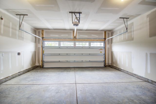 1008 House Finch Avenue Cc3-22-4, Ravenel, SC 29470
