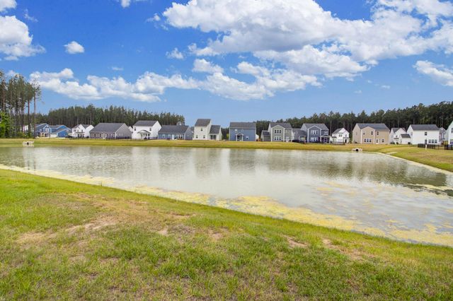 1008 House Finch Avenue Cc3-22-4, Ravenel, SC 29470